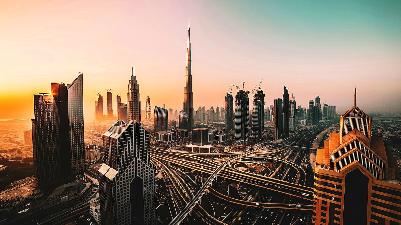 4K Downtown Dubai & DIFC Clean-Code Web Architecture